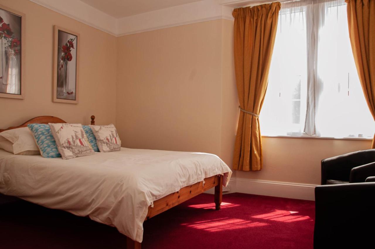 St Marguerite Bed & Breakfast Paignton Dış mekan fotoğraf